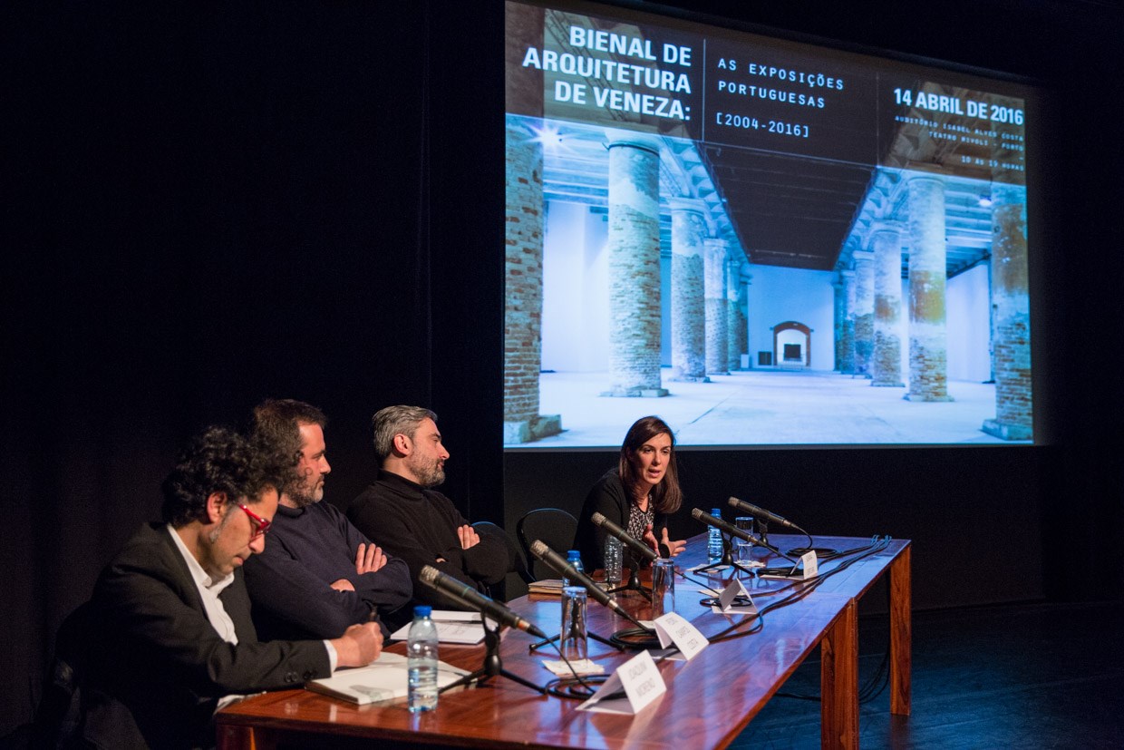 Joaquim Moreno, co-curador com José Gil em 2006, apresentou o projecto de instalação espacial Cá Fora: Arquitectura Desassossegada (2006); Pedro Campos Costa, curador em 2014, apresentou o jornal Homeland – News from Portugal e o desejo de receptividade em Portugal; Nuno Grande, co-curador com Roberto Cremascoli, de Neighbourhood – Where Alvaro meets Aldo expôs a proposta então em preparação, inaugurada a 25 Maio 2016. O projecto Lisboscópio, 2006, foi brevemente apresentado.	
© Lucas Menezes