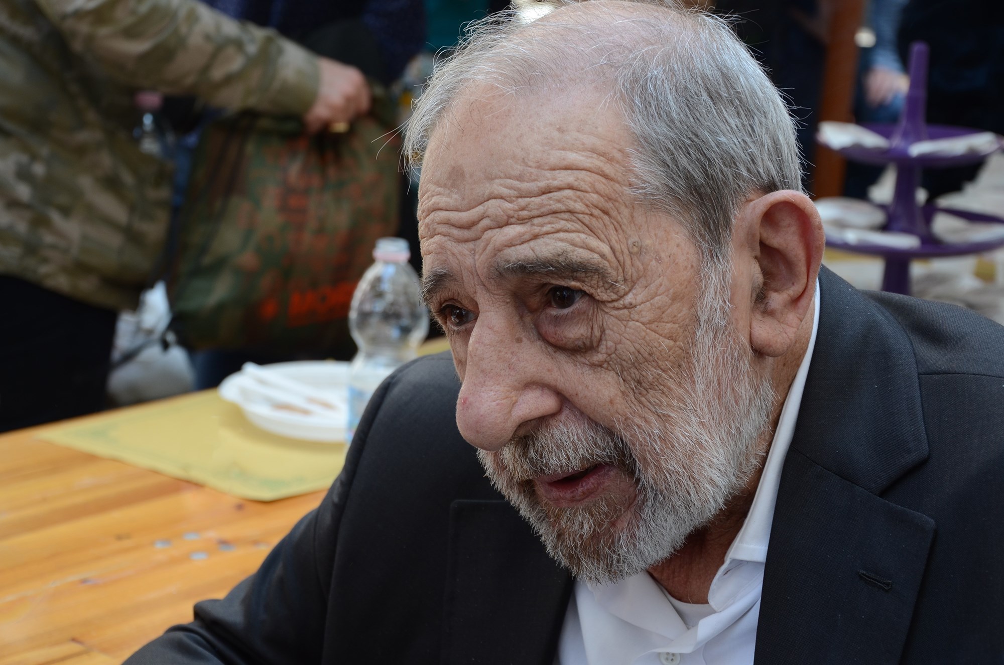 Álvaro Siza na inauguração de <i>Neighbourhood: Where Alvaro meets Aldo</i> © Paula Melâneo