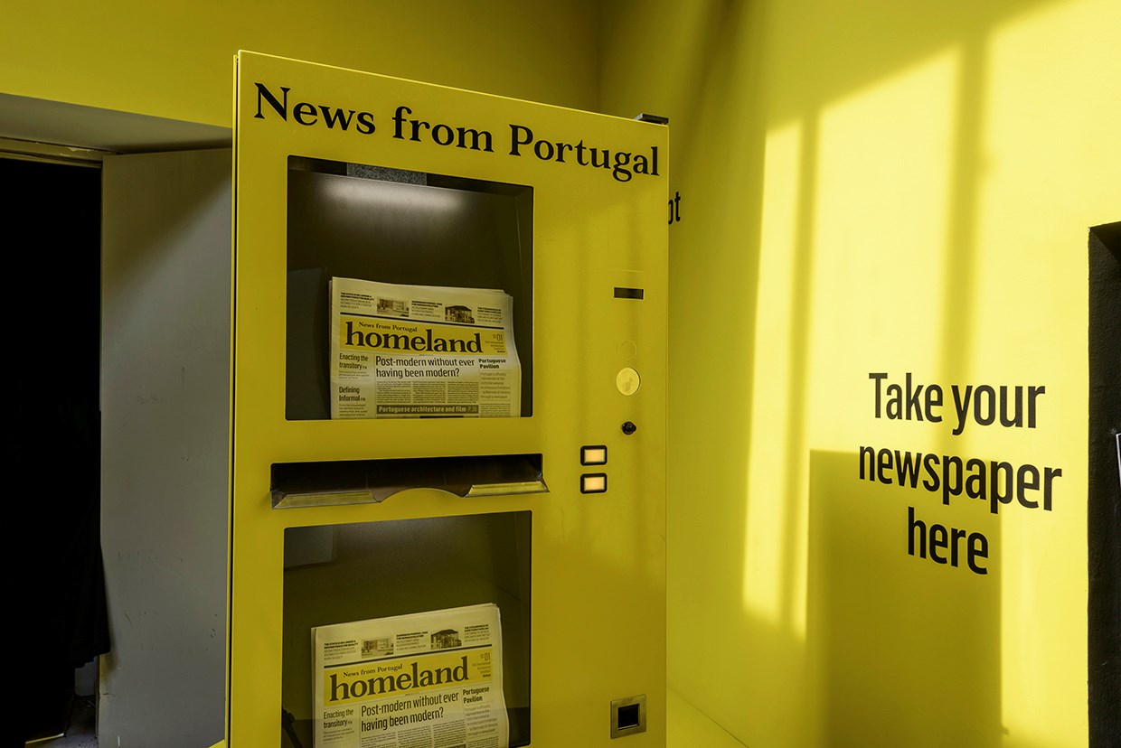 Jornal "Homeland – News from Portugal" na 14ª Bienal de Arquitectura de Veneza, 2014 ©La Biennale