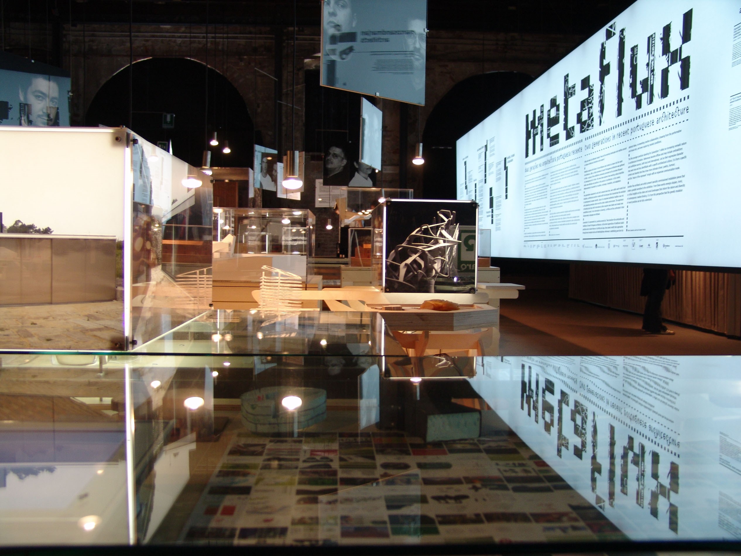 "Metaflux" na 9ª Bienal de Arquitectura de Veneza, 2004 ©Adriana Freire