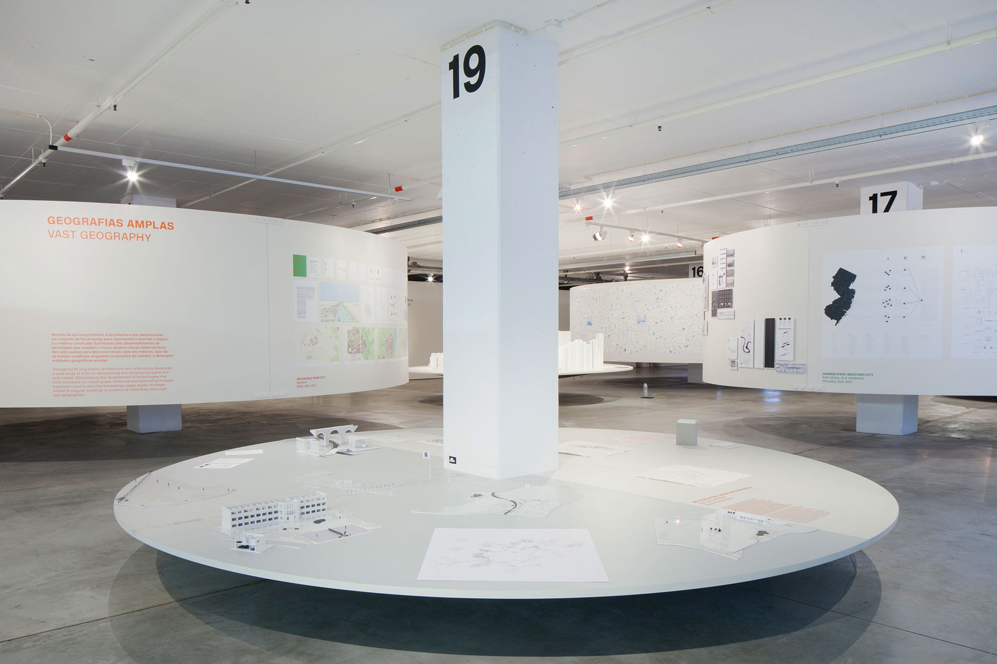 Exposição O Mundo nos Nossos Olhos, curadoria de FIG Projects
© Tiago Casanova