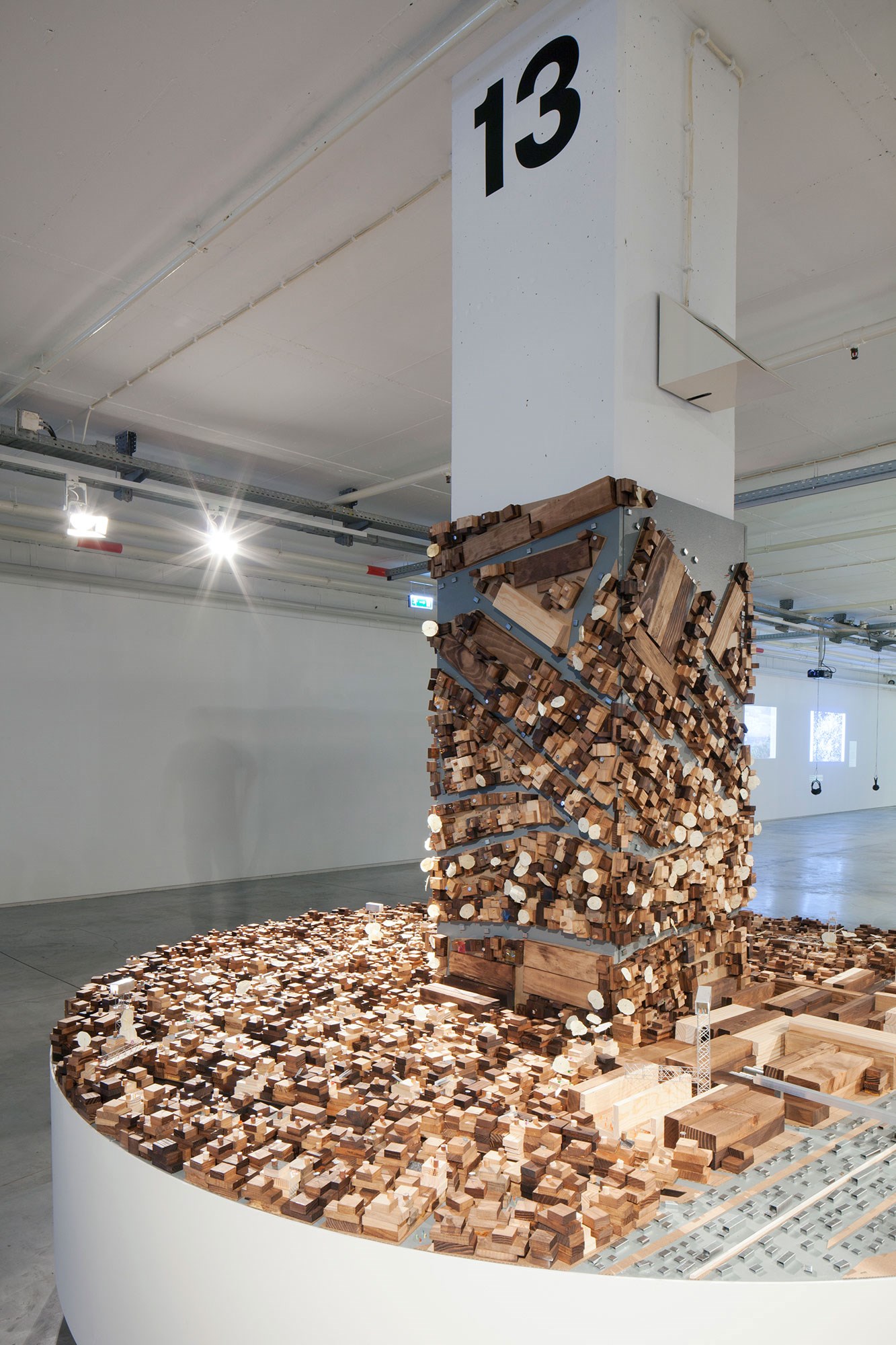 Exposição O Mundo nos Nossos Olhos, curadoria de FIG Projects, Rua Arquitetos
© Tiago Casanova