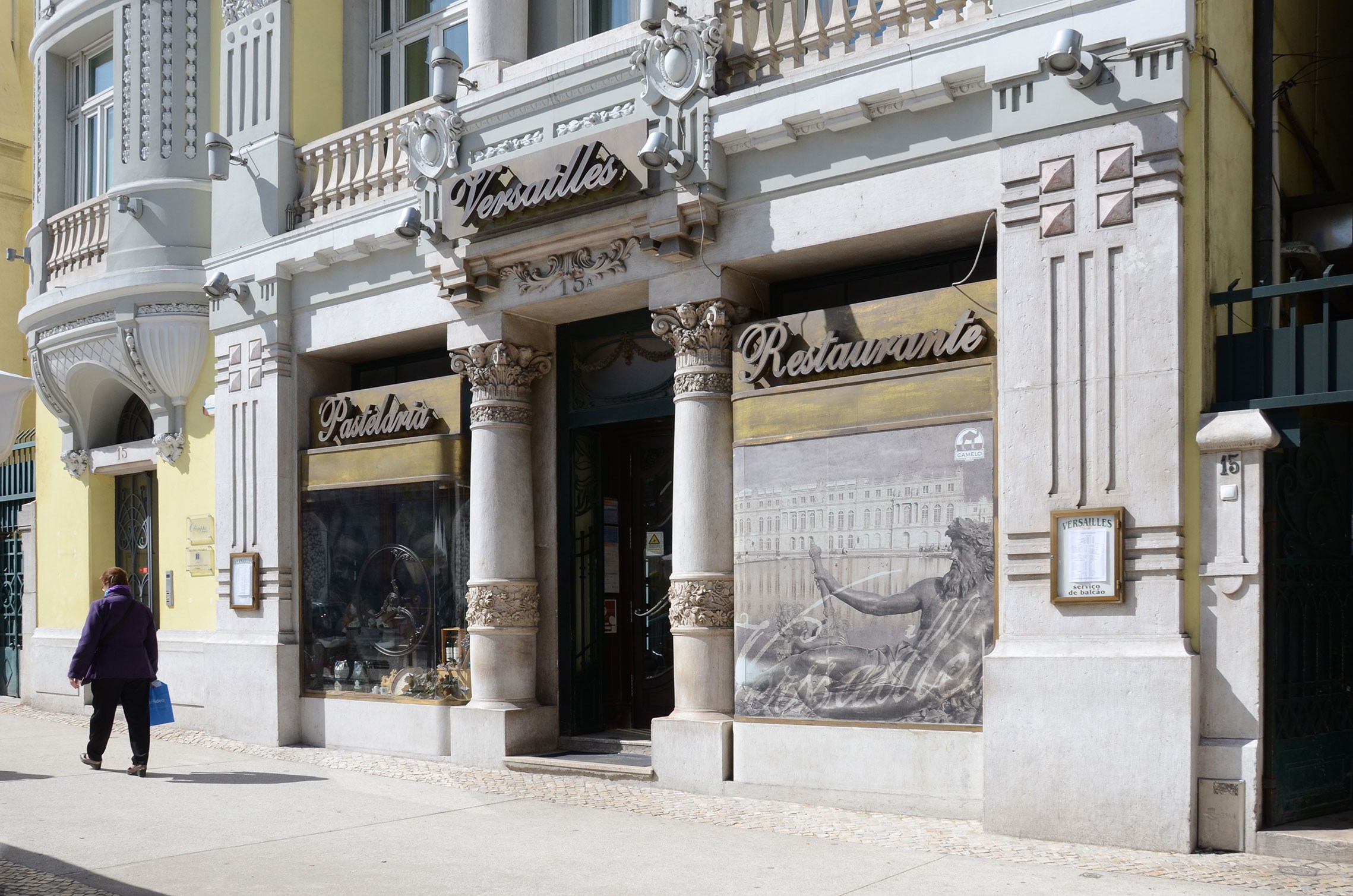 Pastelaria Versailles, Av. da República © Paula Melâneo
