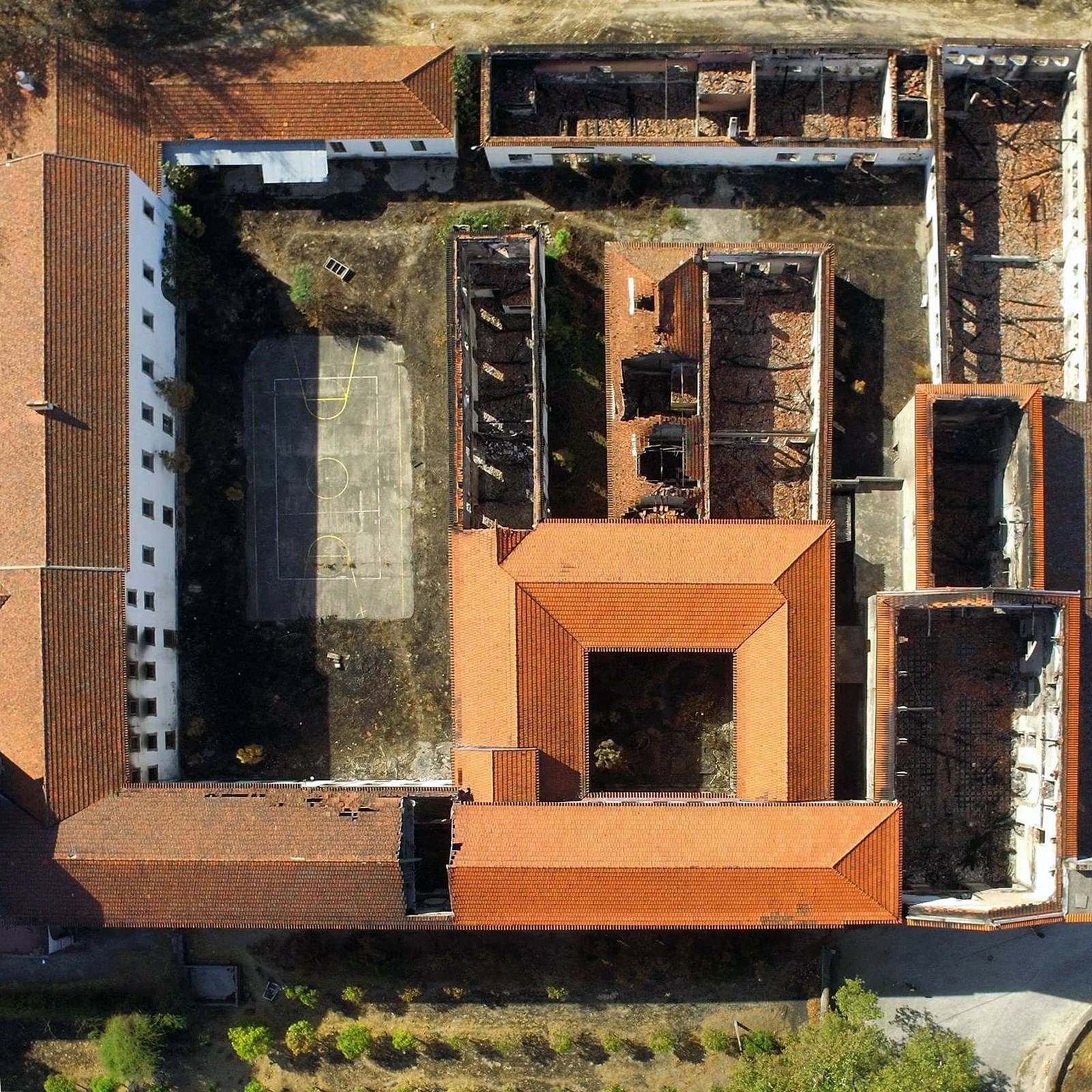 Imagem aérea do colégio de São Fiel (após o incêndio de Agosto 2017) © Tiago Reis