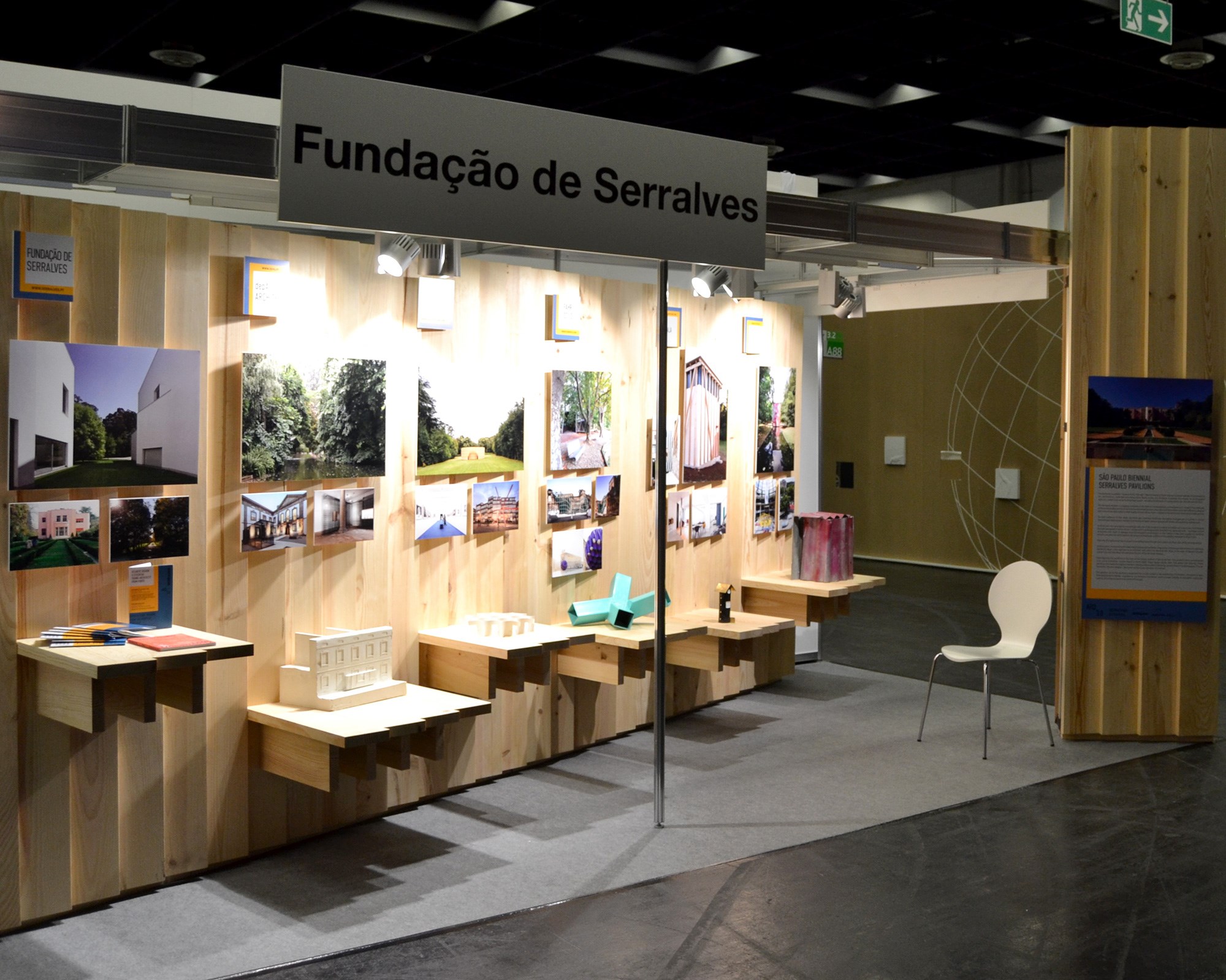 Stand Fundação de Serralves em Colónia © Luís Tavares Pereira