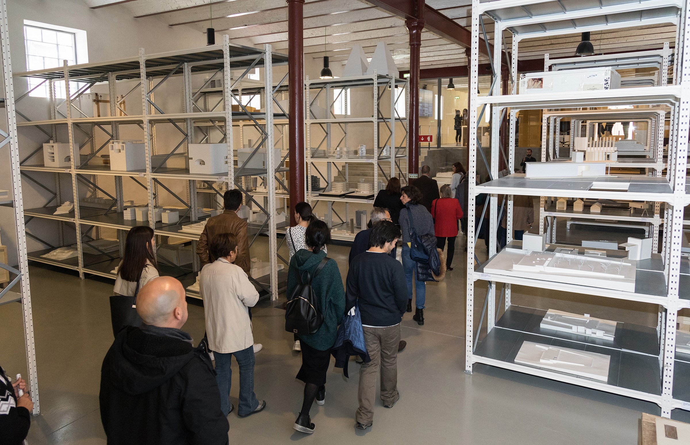 Zona de arquivo da Casa da Arquitectura © Ivo Tavares Studio
