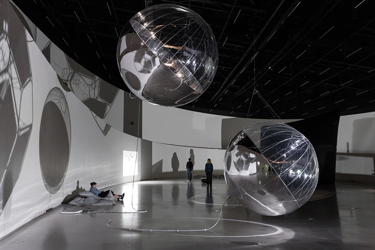 Exposição Tomás Saraceno. Um Imaginário
Termodinâmico, MAAT – Museu de Arte, Arquitetura e Tecnologia, Lisboa, 2018
© Bruno Lopes / Cortesia Fundação EDP