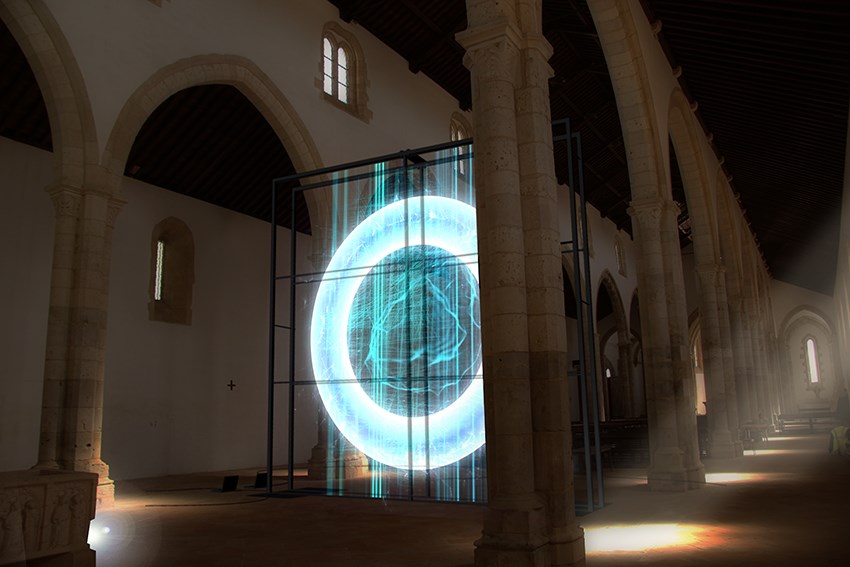 Superfície media, Nimbus Radiance Gate Project, Igreja de Santa Clara, Santarém, 2015.