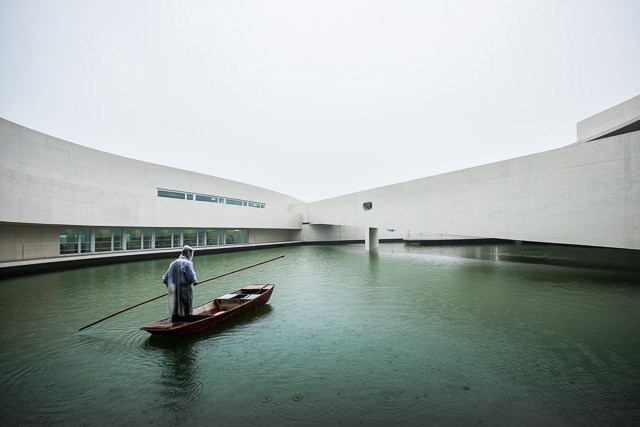 Álvaro Siza + Carlos Castanheira: Shihlien Chemical Industrial Park Office, Jiangsu, China